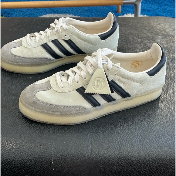 Ronnie Fieg x Clarks x 8th Street Samba 'Kithmas - Picture 2 of 12